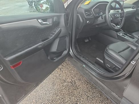 Used 2020 Ford Escape SEL FWD image 5