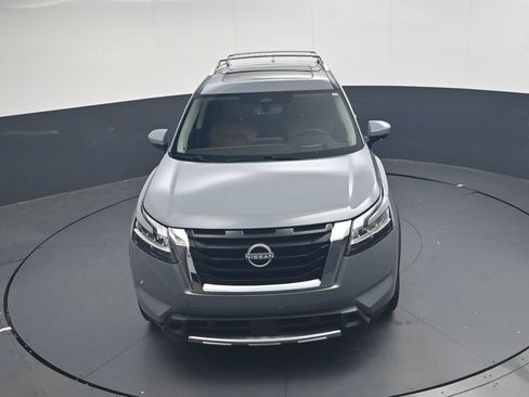 Certified 2024 Nissan Pathfinder Platinum w/ Cargo Package FWD image 34