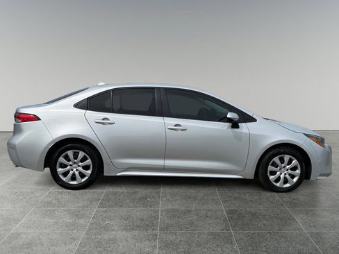 Used 2023 Toyota Corolla LE FWD image 6