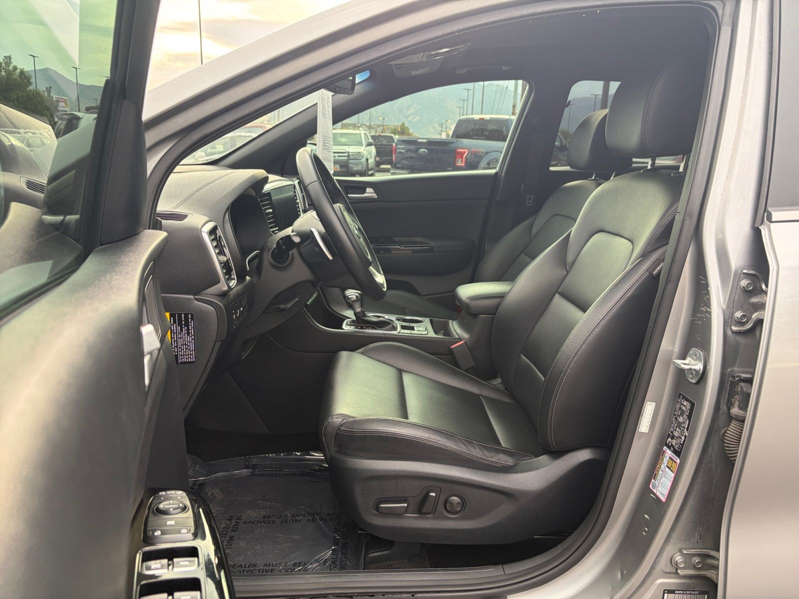 Used 2022 Kia Sportage Nightfall Edition w/ Nighfall AWD Premium Package image 11