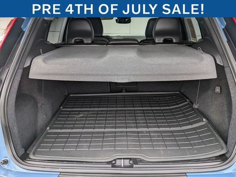 Certified 2023 Volvo XC40 B5 Plus w/ Protection Package Premier AWD/4WD image 27