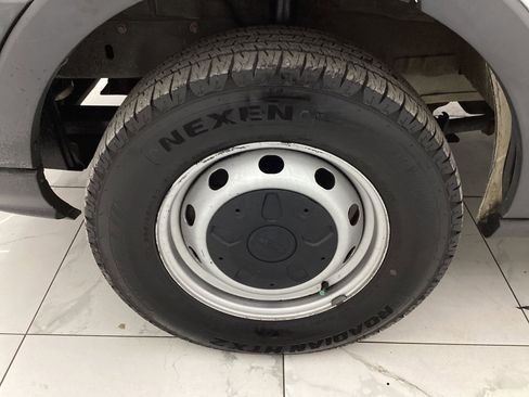 Used 2016 Ford Transit 250 130 Low Roof image 39
