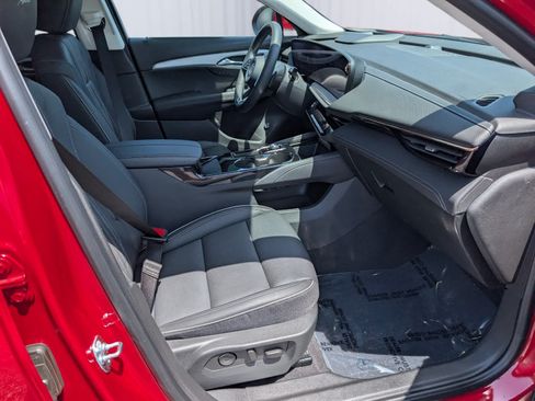 Certified 2025 Buick Envision Avenir AWD/4WD image 11