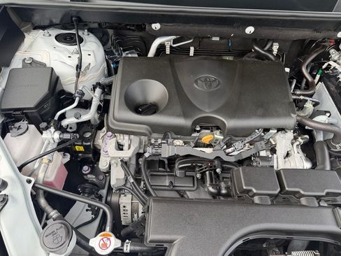 Used 2021 Toyota RAV4 XLE Premium AWD/4WD image 30