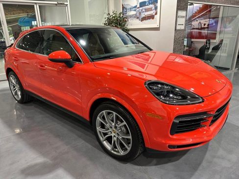 Used 2021 Porsche Cayenne Coupe AWD/4WD image 11