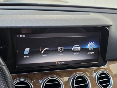 Used 2018 Mercedes-Benz E 300 w/ Premium 1 Package image 17