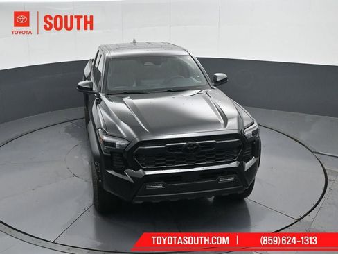 New 2026 Toyota Tacoma TRD Off-Road w/ TRD Off Road Upgrade Package AWD/4WD image 47