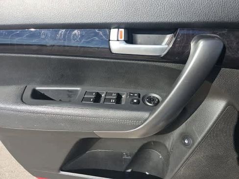 Used 2015 Kia Sorento EX image 10