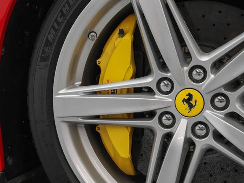 Certified 2014 Ferrari F12 Berlinetta RWD image 14