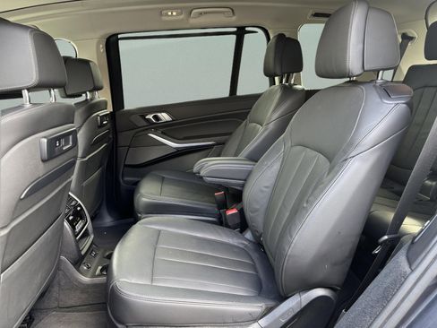 Used 2020 BMW X7 xDrive40i w/ Premium Package image 26