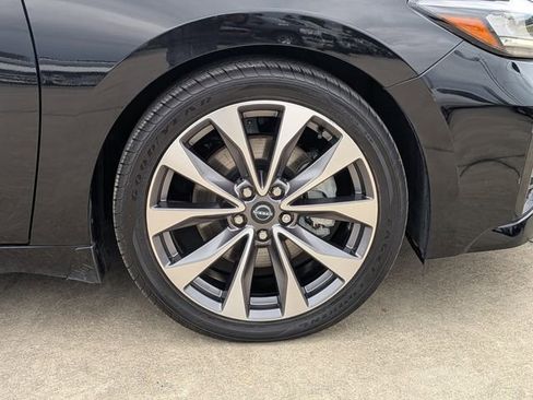 Used 2023 Nissan Maxima Platinum w/ Sport Mat Group image 11