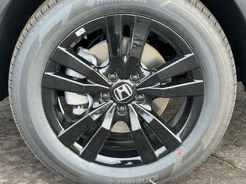 New 2026 Honda HR-V Sport image 6