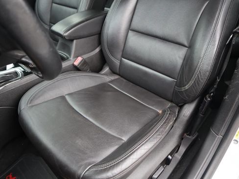 Used 2018 Chevrolet Cruze LT w/ Leather Package image 9