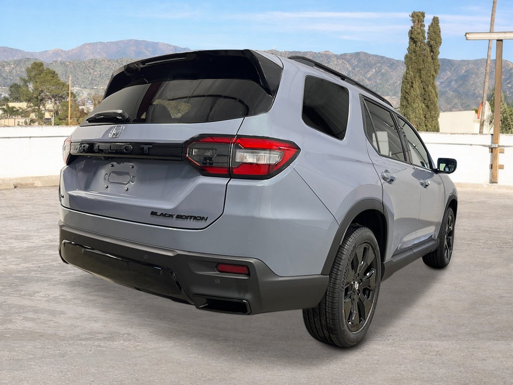 New 2026 Honda Pilot Black Edition image 5