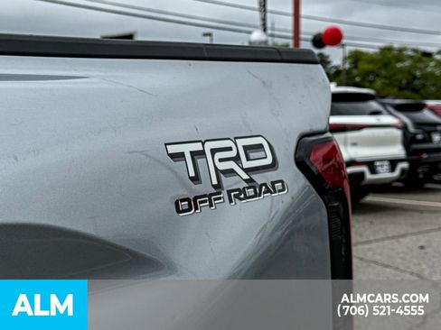 Used 2024 Toyota Tacoma TRD Off-Road AWD/4WD image 10