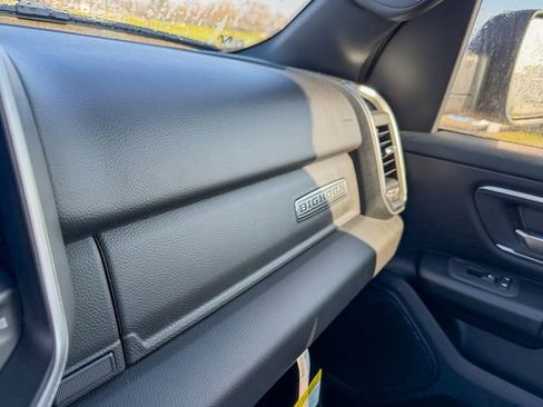 New 2026 RAM 1500 4x4 Crew Cab image 23