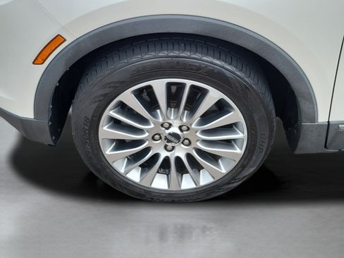 Used 2017 Lincoln MKC Reserve FWD image 36