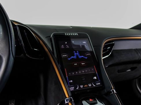 Certified 2024 Ferrari Roma image 39