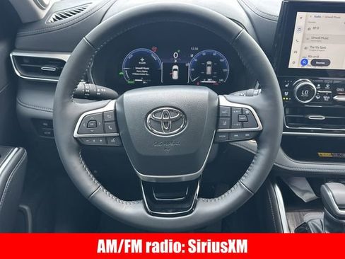 New 2026 Toyota Highlander Platinum AWD/4WD image 8