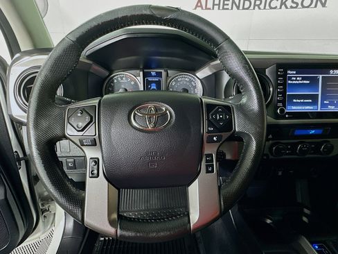 Used 2021 Toyota Tacoma TRD Off-Road image 15