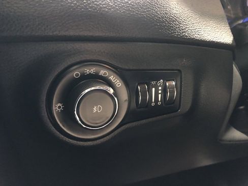 Used 2021 Jeep Compass Latitude image 20