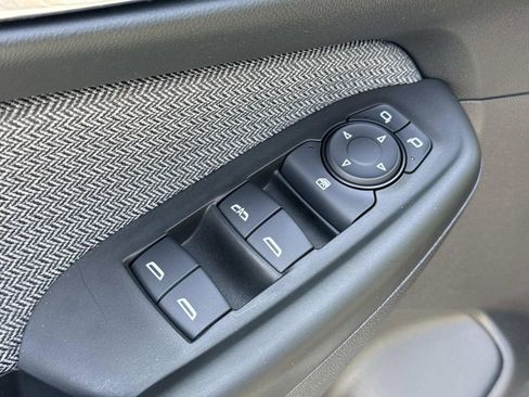 Used 2025 Chevrolet TrailBlazer LS w/ LS Confidence Package FWD image 16