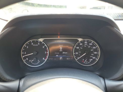 Used 2024 Nissan Sentra SV FWD image 26