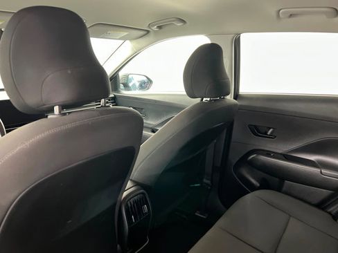 Used 2024 Hyundai Kona SEL image 19