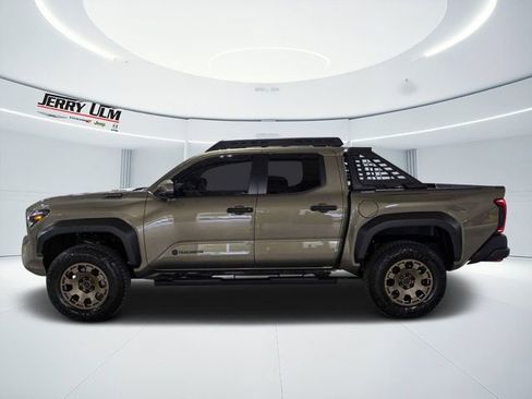 Used 2025 Toyota Tacoma 4x4 Double Cab Hybrid image 6