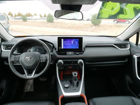 Used 2024 Toyota RAV4 Adventure image 19