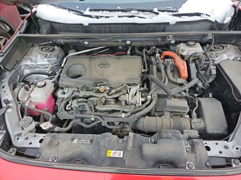 Used 2021 Toyota RAV4 LE image 15