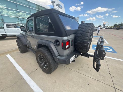 Used 2023 Jeep Wrangler Sport AWD/4WD image 12
