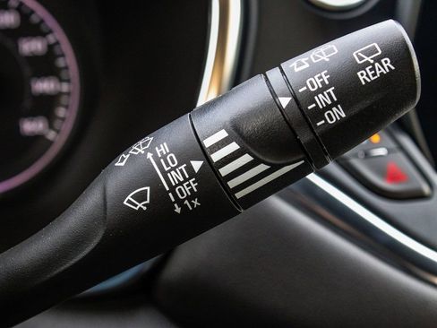 Used 2023 Chevrolet Blazer LT image 30