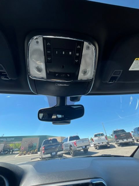 Used 2018 Jeep Grand Cherokee Limited w/ Luxury Group II RWD image 45