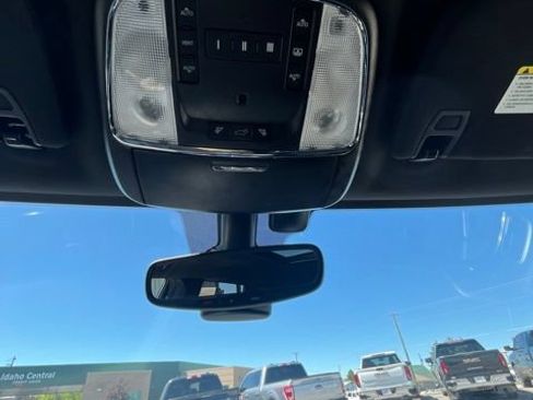 Used 2018 Jeep Grand Cherokee Limited w/ Luxury Group II RWD image 45