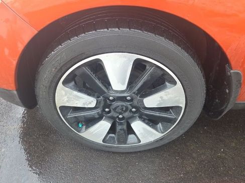 Used 2019 Kia Soul + image 13