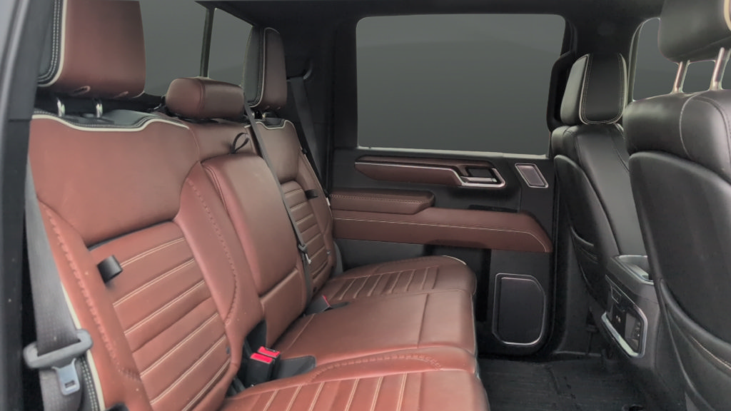 Used 2024 GMC Sierra 3500 Denali Ultimate AWD/4WD image 26