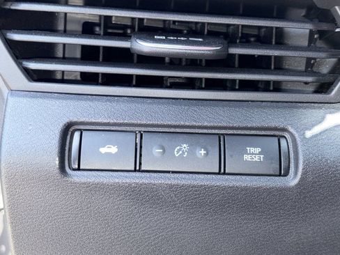 Certified 2023 Nissan Altima 2.5 SR FWD image 22