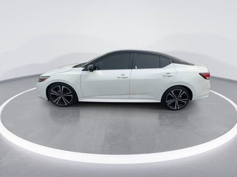 Used 2020 Nissan Sentra SR w/ Premium Package image 5