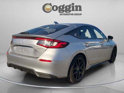 Used 2025 Honda Civic Sport image 5