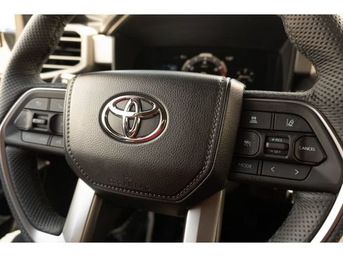 Used 2026 Toyota Tundra Limited AWD/4WD image 28