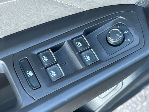 Used 2023 Volkswagen Atlas Cross Sport SEL image 69