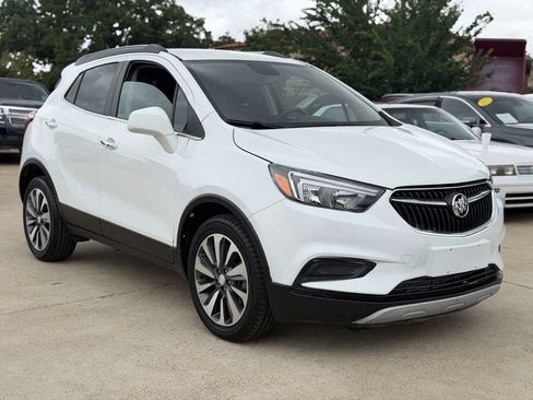 Used 2021 Buick Encore Preferred FWD image 3