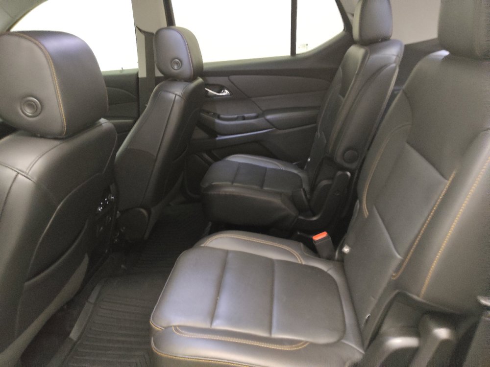 Used 2020 Chevrolet Traverse Premier w/ Redline Edition FWD image 18