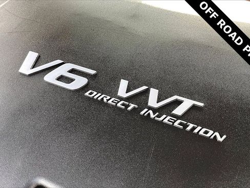 Used 2018 Chevrolet Colorado ZR2 image 34