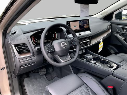 New 2026 Nissan Rogue Platinum w/ Platinum Premium Package AWD/4WD image 8