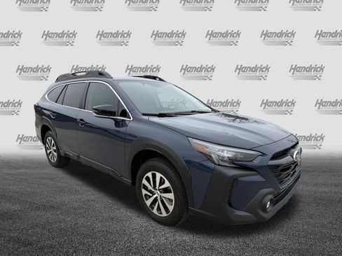 Used 2025 Subaru Outback Premium w/ Popular Package #1A image 2