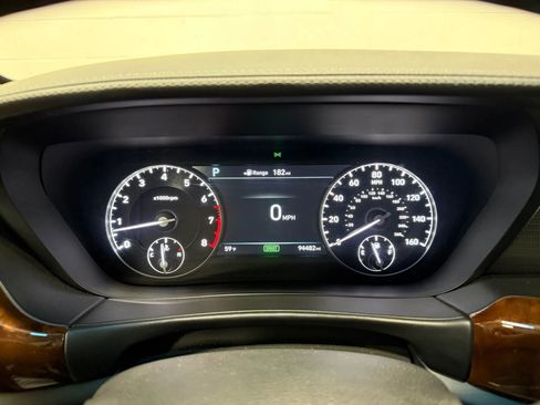 Used 2017 Genesis G90 3.3T Premium image 25