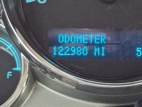 Used 2013 Chevrolet Silverado 1500 LT image 2