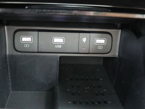 Used 2023 Kia Sorento SX Prestige image 25